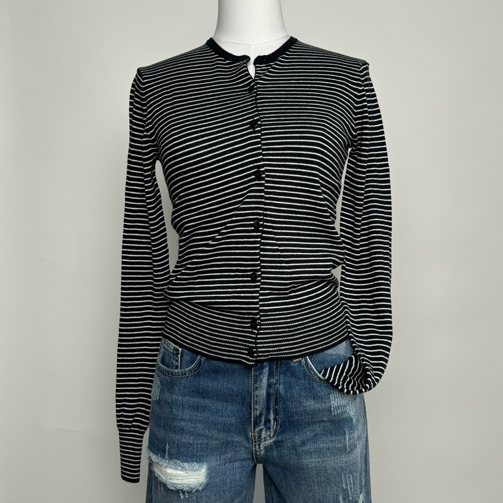 Cardigan sweater, light weight